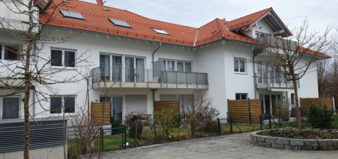 Großzügige 2-Zi-Wohnung mit Balkon und Einbauküche, 82515 Wolfratshausen, Etagenwohnung