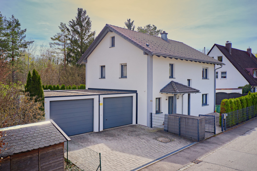 Sehr gepflegtes Einfamilienhaus mit großem Garten zur Vermietung, 82515 Wolfratshausen / Waldram, Einfamilienhaus