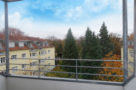 3 Zimmer-Dachgeschosswohnung Alt Bogenhausen, 81679 München-Bogenhausen, Dachgeschosswohnung